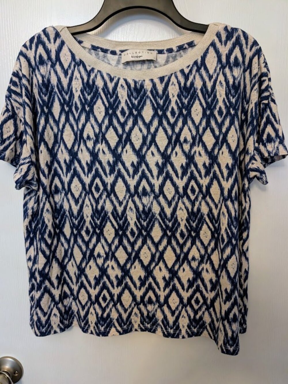 El Corte Inglés blue and white geometric‎ S/S top Size L NWOT